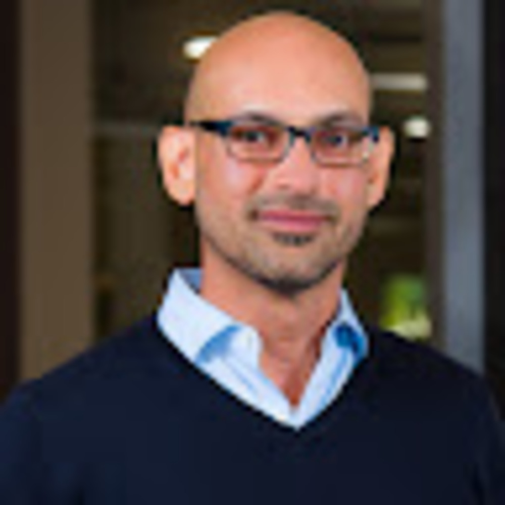 Meet your Posher, Karim